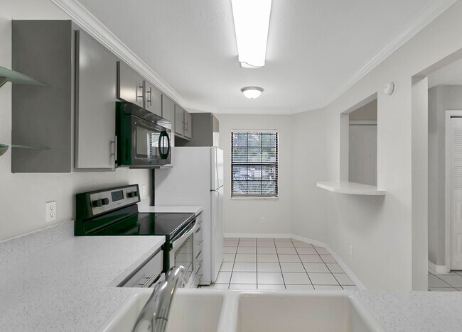 Photo - 205 Arbor Cir