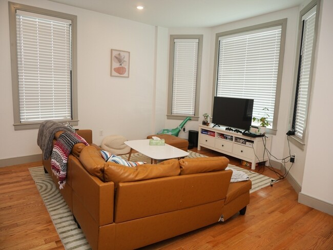 Photo - 15 Maywood St Unit 1