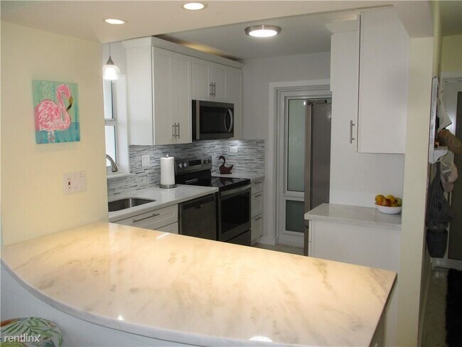 Photo - 2 br, 2 bath Condo - 1630 N Ocean Blvd Apt... Unit Apt 814