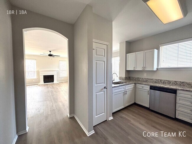 Photo - 701 Westport Rd Unit A4 - #227