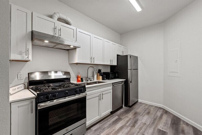 Photo - 911 W 22nd St Unidad 401