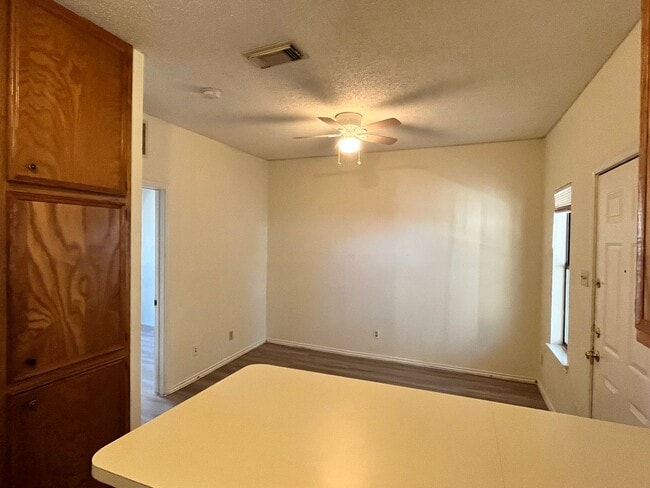 Photo - Cozy One Bedroom in Hyde Park