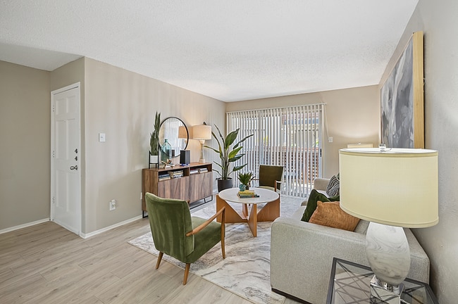 Lexington Apartment Homes