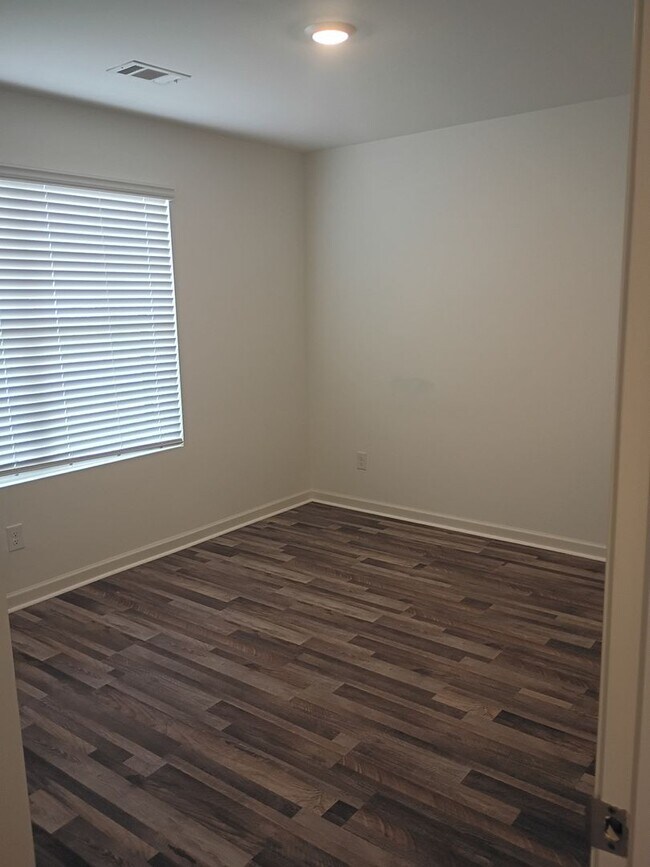 Photo - Northport Beauty • Move-In Ready!