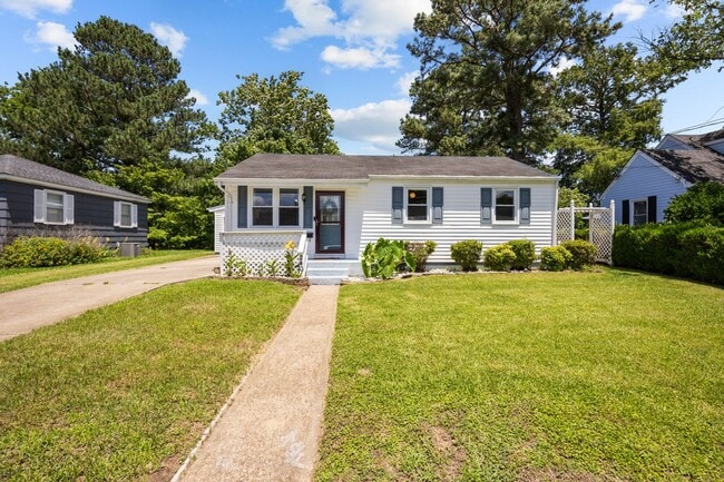 Spacious Home in Peaceful Norfolk Neighbor... - Spacious Home in Peaceful Norfolk Neighbor...