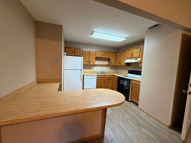 6486 McNichols Ct