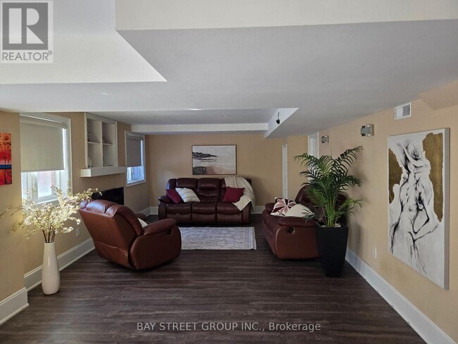 Photo - 109 Hua Du Ave