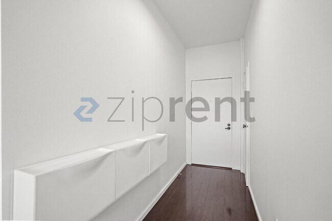 Unit Apt 16