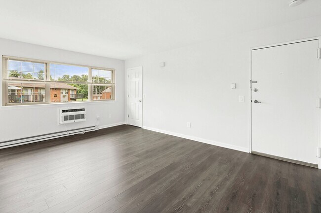 Photo - Ascot Park Apartments