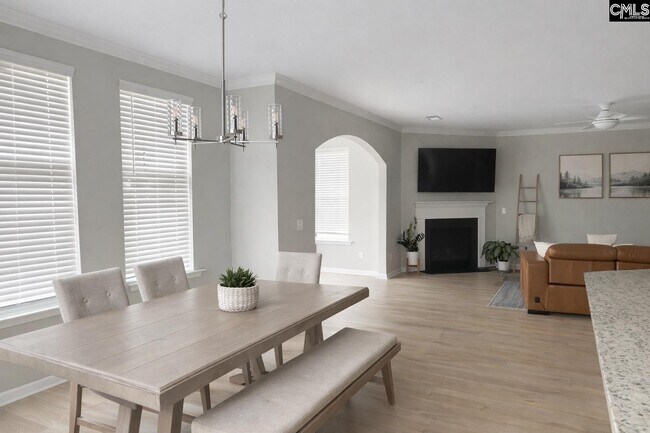 Photo - 918 Appian Wy