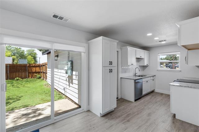 Building Photo - 2025 Red Cloud Dr Rental
