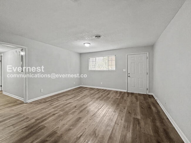 Photo - 6757 Snow White Dr