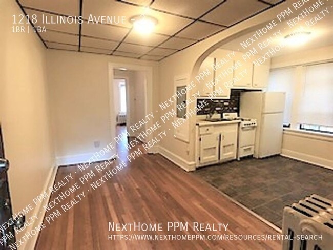 Building Photo - 1218 Illinois Ave Unit 2