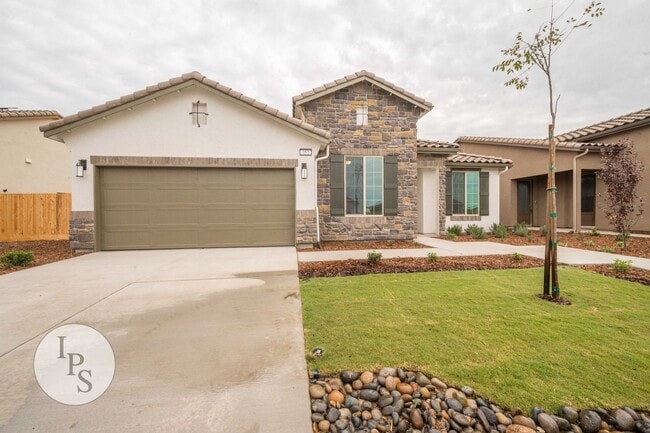 Photo - 2022 South/East Fresno Home, 4BR/2BA - Lots of Amenities!