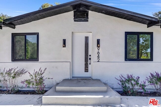 Photo - 9642 Tujunga Canyon Blvd