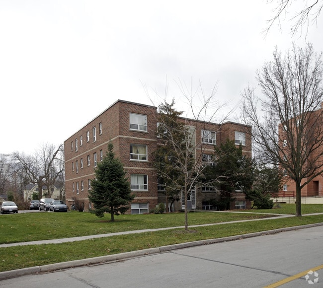 Building Photo - Oakridge Apartments