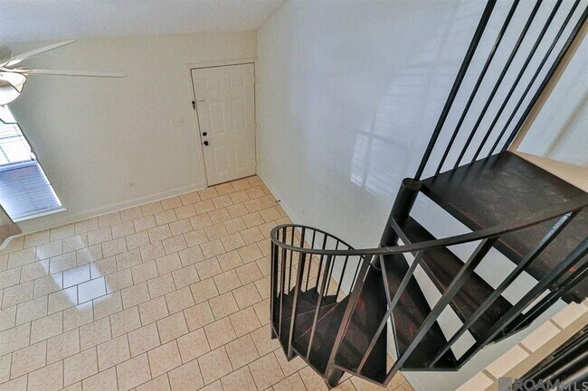 Photo - 402 Lee Dr Unit 6d