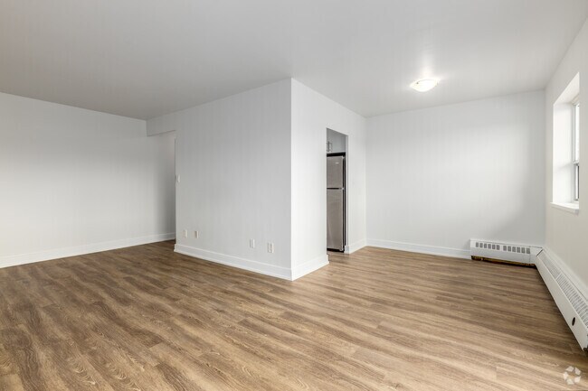 2BR, 1BA - 850SF - Dining/Living Room - Keele and Lawrence
