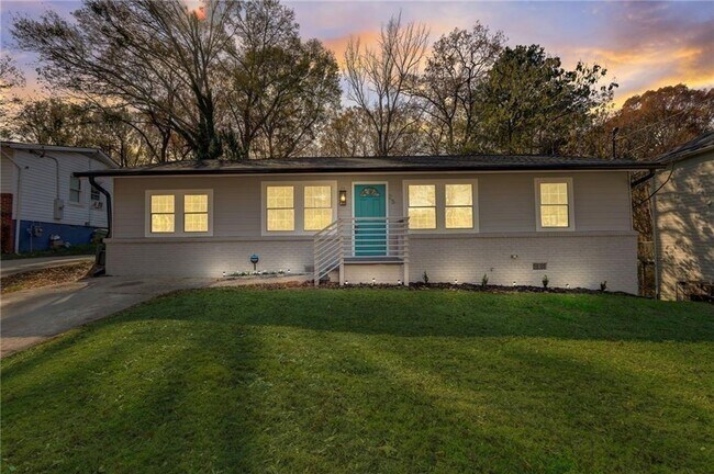 Photo - 2574 Elliott St NW
