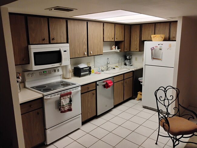 Building Photo - 7920 E Camelback Rd Unit 604 Rental