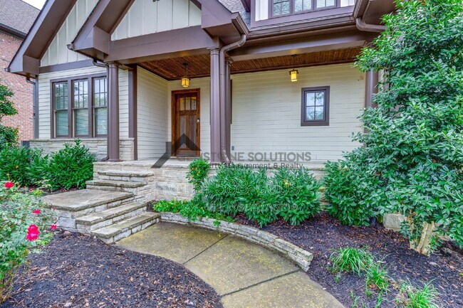 Photo - 210 38th Ave N