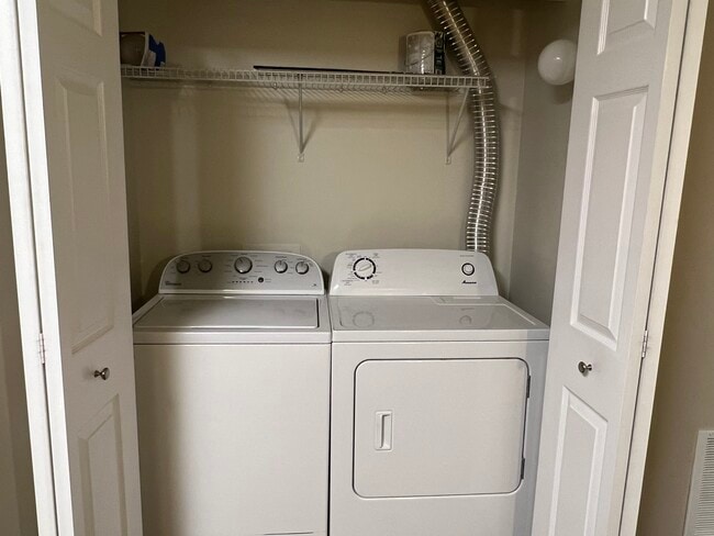 4600 Grand Ave Unit B19