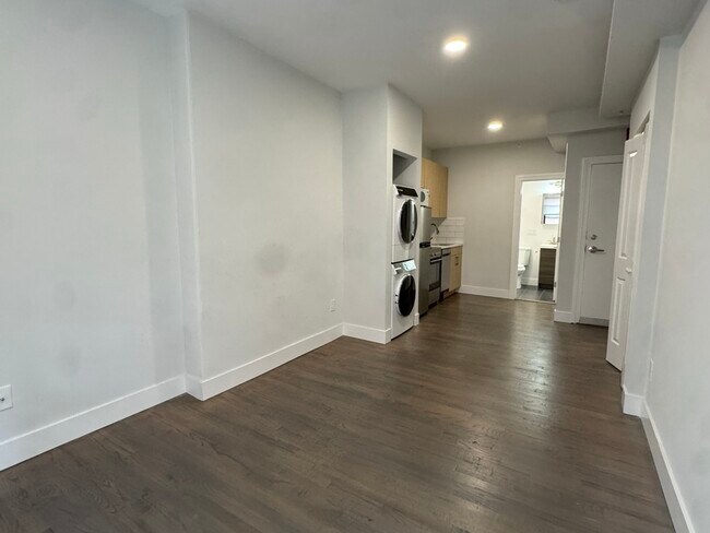 Photo - 276 Newbury St Unidad 10