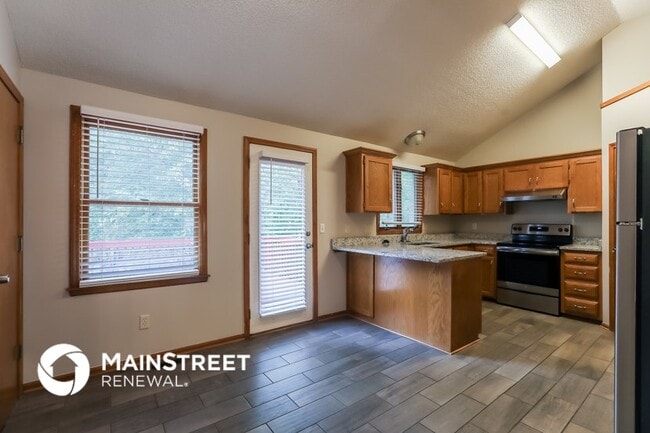 Photo - 606 Canter St