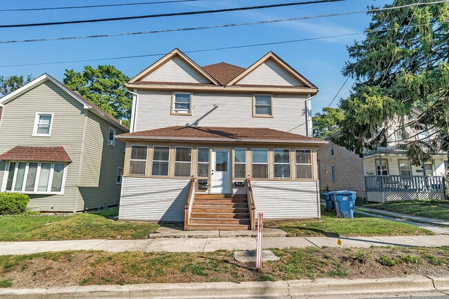 Photo - 2638-2640 Vermont St