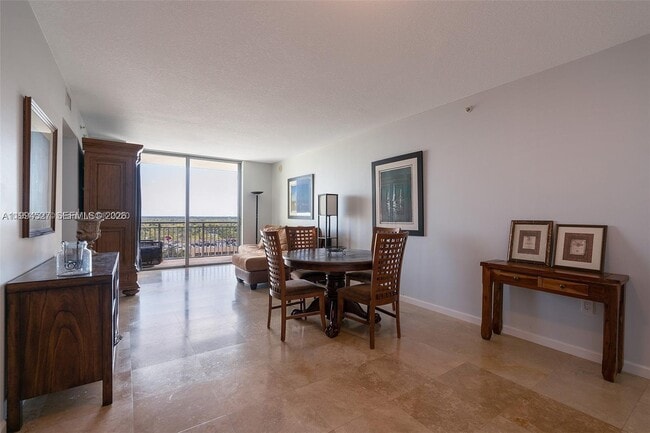 Building Photo - 9066 SW 73rd Ct Unit 1202