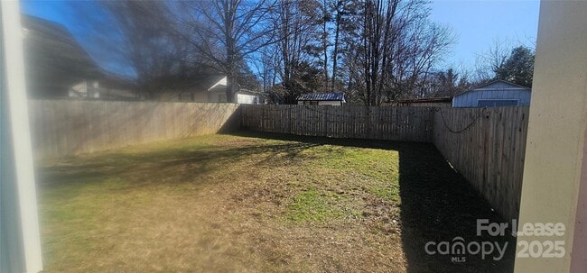 Photo - 3912 Ironwood St