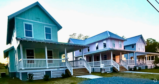 Building Photo - 721 N Atlantic Ave Rental
