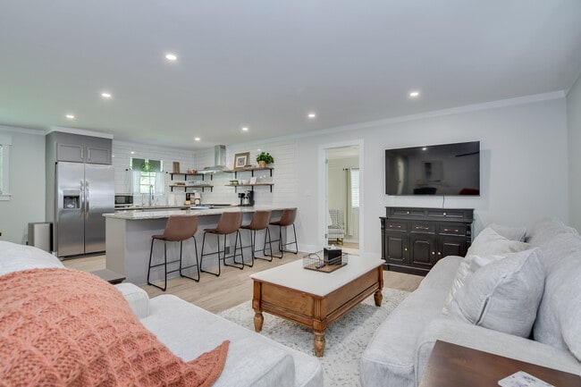 Photo - 4019 Belair Rd