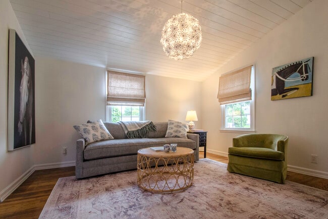 Photo - 385 Sherman Ave