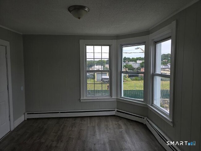 274 Orange St Unit 2nd floor