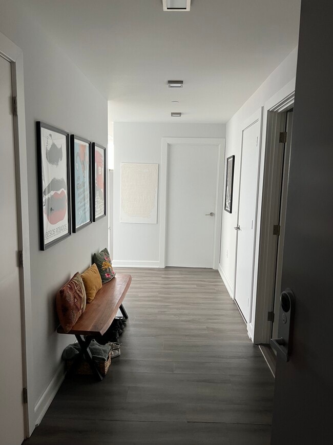 Main entryway hall - 421 Atlantic St Unit 21D