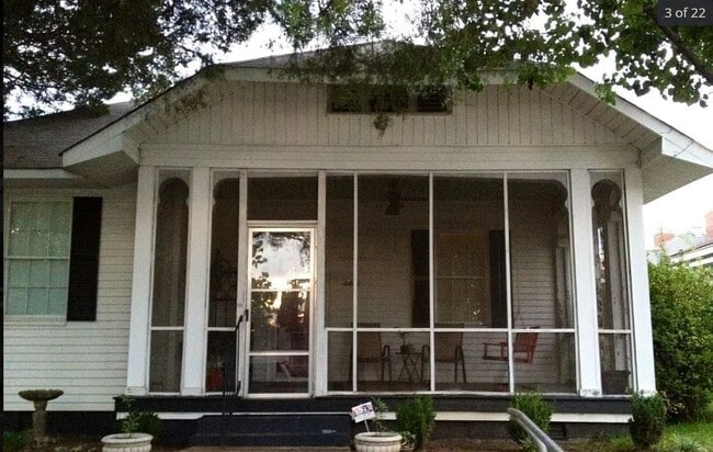 Building Photo - 3820 1st Ave
