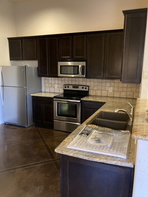 Photo - 345 Anne Louise Dr