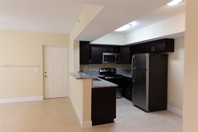 Building Photo - 5510 NW 61st St Unit 101 Rental