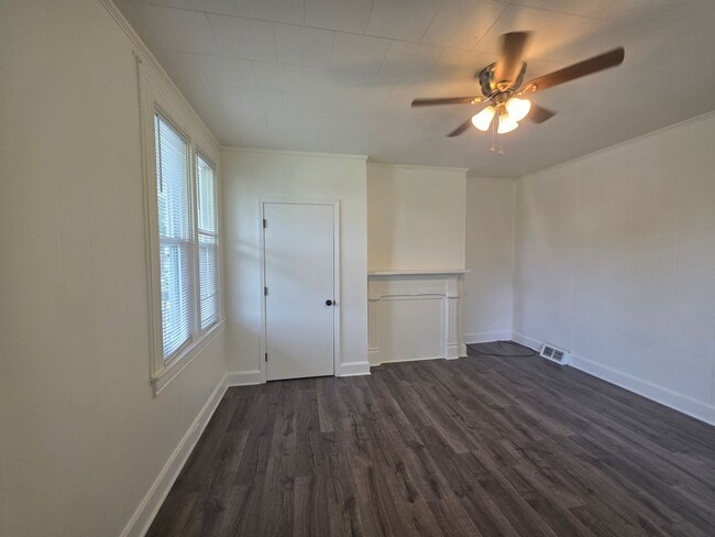 Photo - 1341 Herrod St
