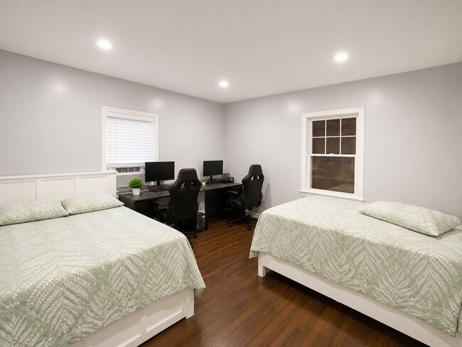 Photo - 28 Linden Ave Unit 1