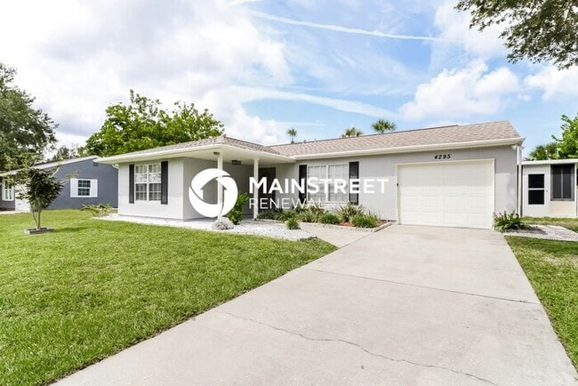 2 Bedroom Pet-Friendly Home in North Port, FL with Main Street Renewal