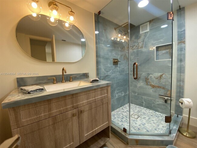 Photo - 2029 N Ocean Blvd Unidad 109