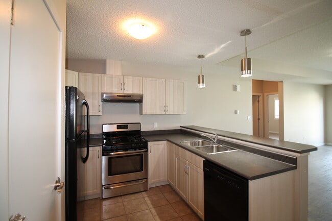 Building Photo - 3938 Claxton Loop SW