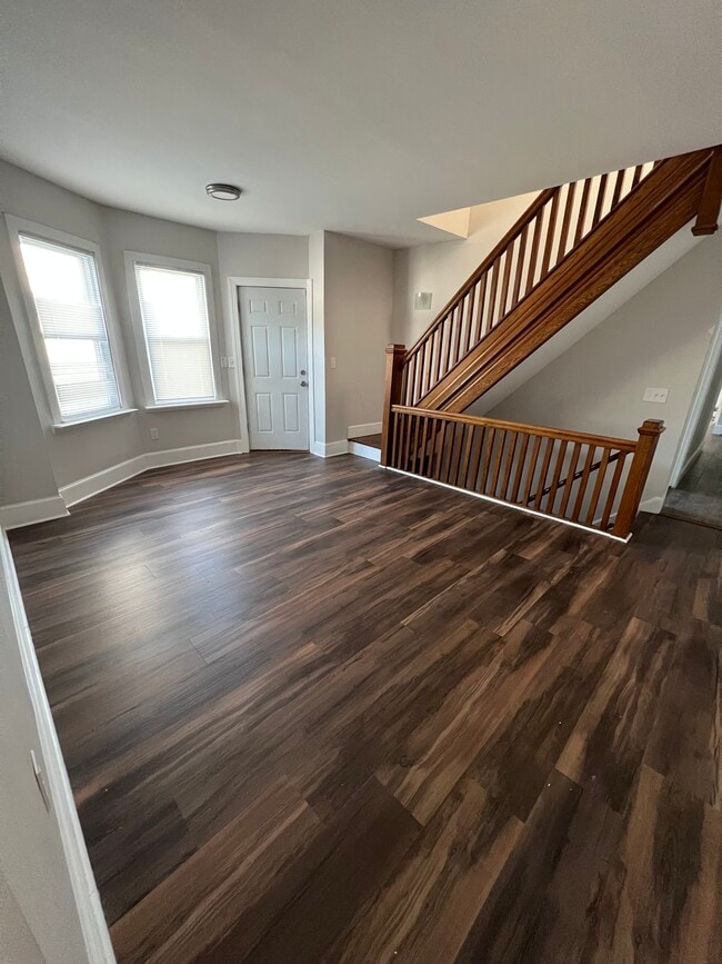 Fotografía del edificio - 102 W 30th St Unidad 2