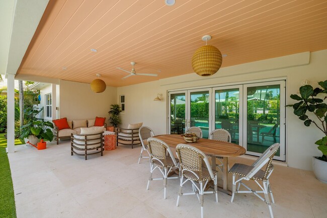 Photo - 225 Russlyn Dr