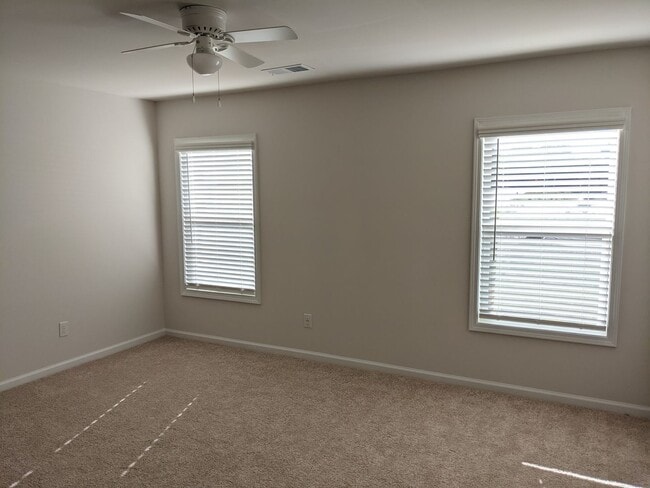 Photo - 3 Bedroom Townhome Sherrill's Ford