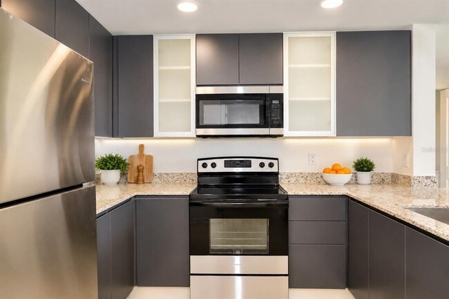 Building Photo - 5579 Millennia Park Dr Unit 311