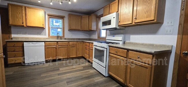 Photo - 1916 Laverne Ave