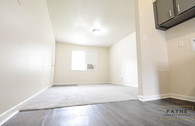 Photo - 4223 Rosemont Dr Unit 2